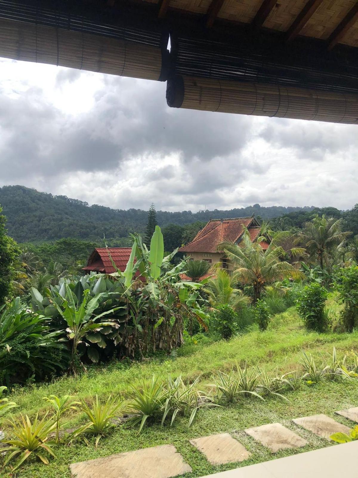 D'Janu Homestay Sidemen  Luaran gambar