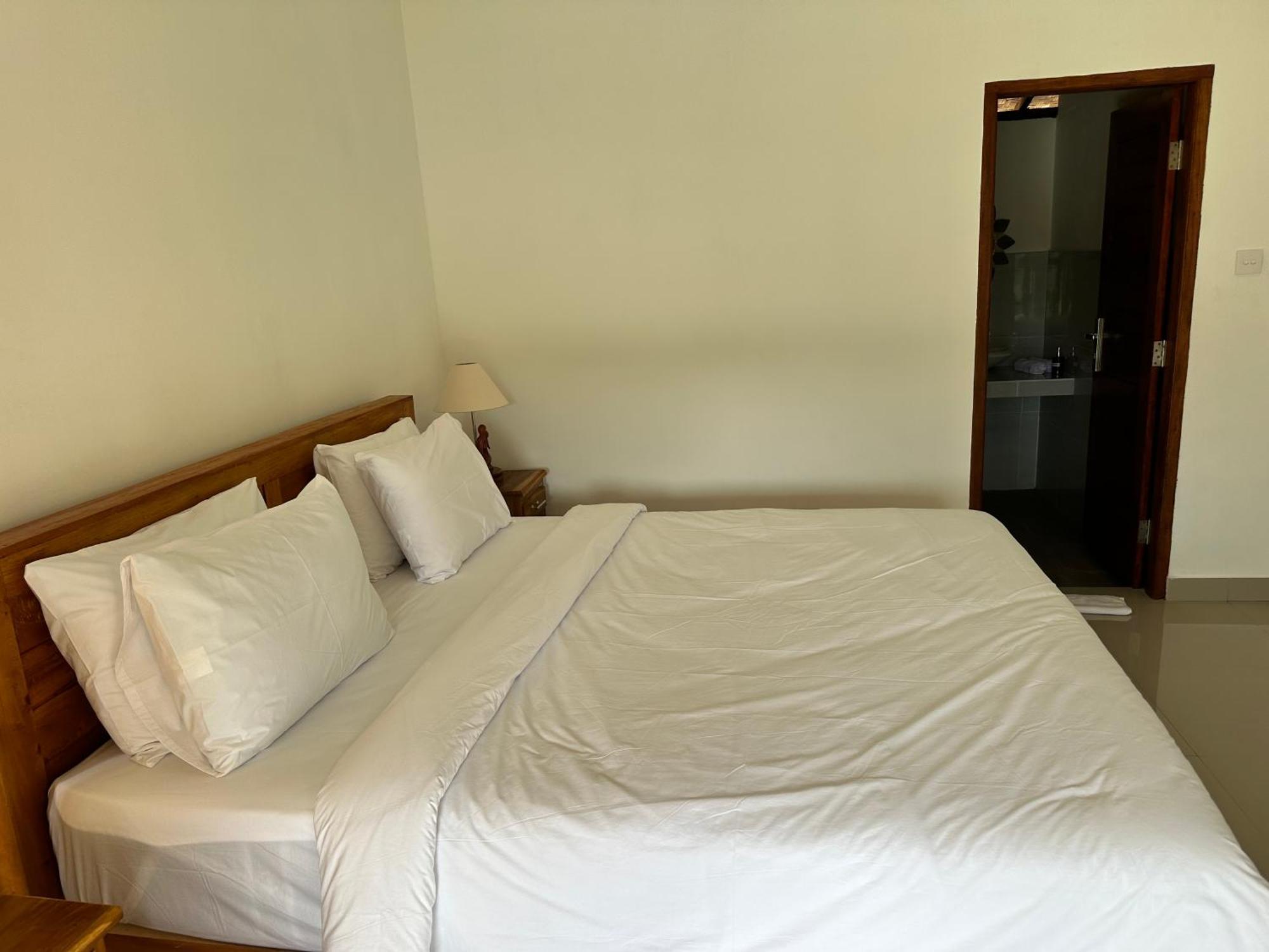 D'Janu Homestay Sidemen  Luaran gambar